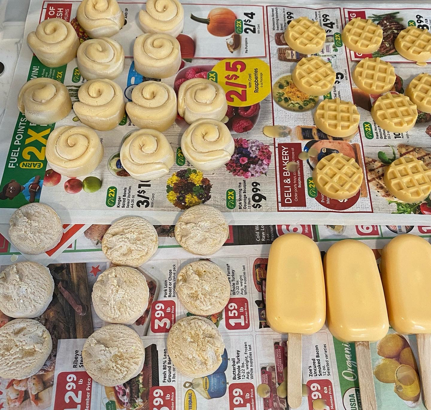 Food Favorites Wax Melt Bucket – Variety Pack of Realistic Dessert & Snack Inspired Soy Wax Melts